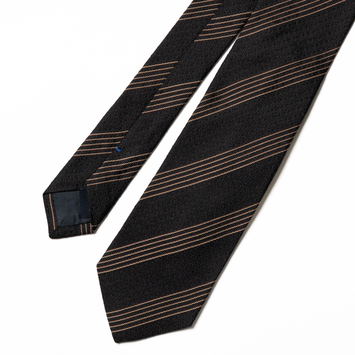 筋塀独鈷　檳榔子黒（びんろうじぐろ）