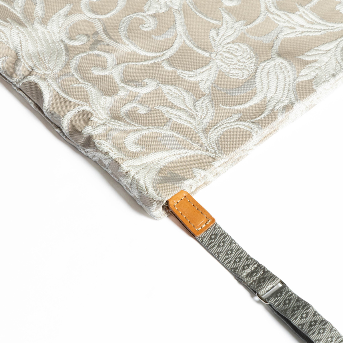 おたいこばっぐ〈透彫唐花/白茶〉