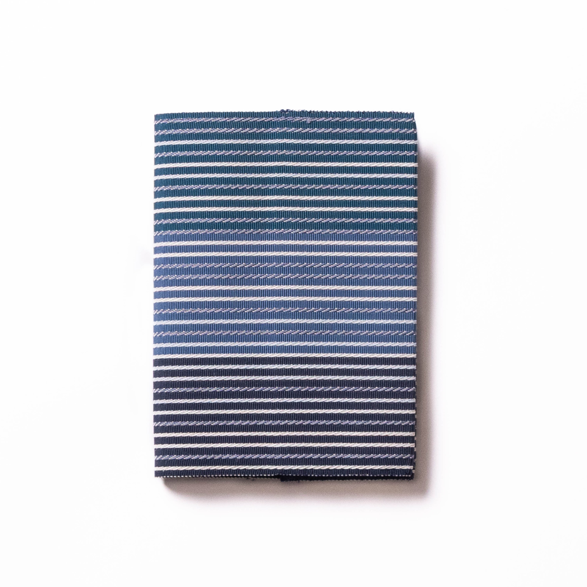 ブックカバー〈麻絹/紺〉